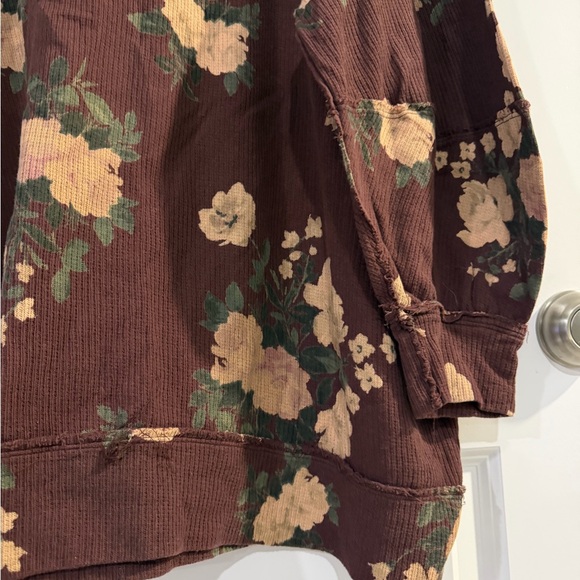 Torrid Cotton Crew Long Sleeve Tee Sweater - Picture 7 of 9